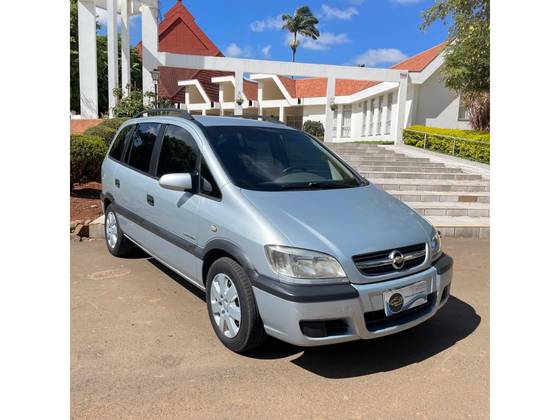 CHEVROLET ZAFIRA 2.0 MPFI EXPRESSION 8V FLEX 4P AUTOMÁTICO CHEVROLET ZAFIRA 2.0 MPFI EXPRESSION 8V FLEX 4P AUTOMÁTICO